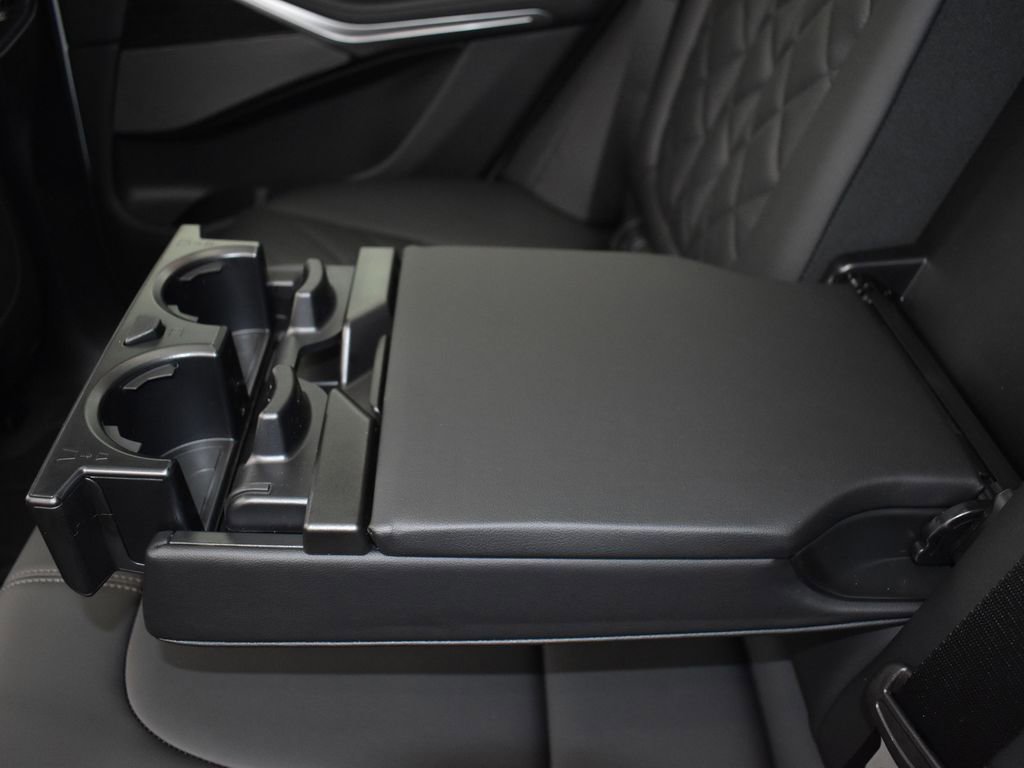 New 2026 BMW X5 sDrive40i w/ M Sport Package image 17