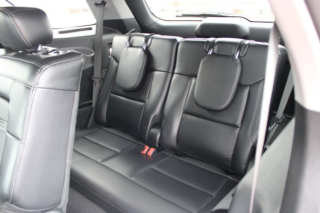 Used 2023 Ford Explorer Limited image 31