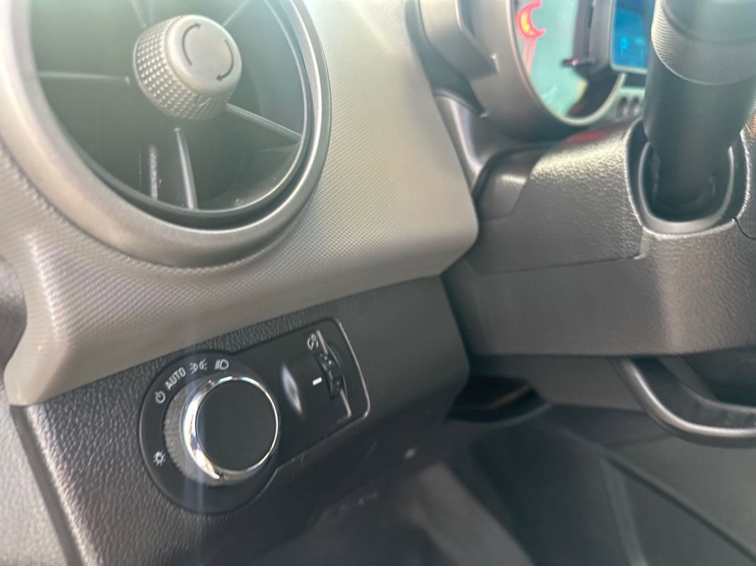 Used 2014 Chevrolet Sonic LT image 17