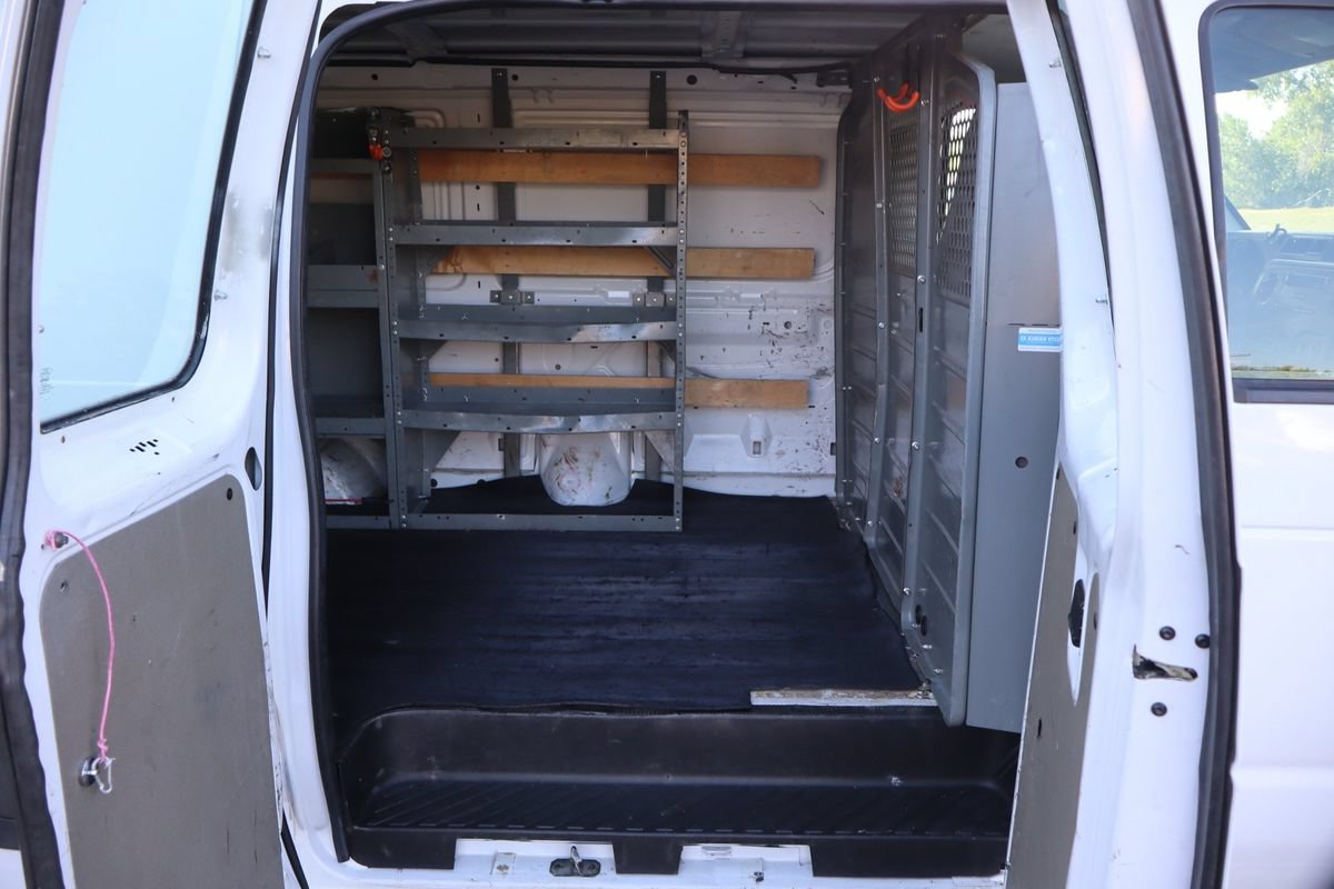 Used 2014 Ford E-250 and Econoline 250 w/ Power Group RWD image 17