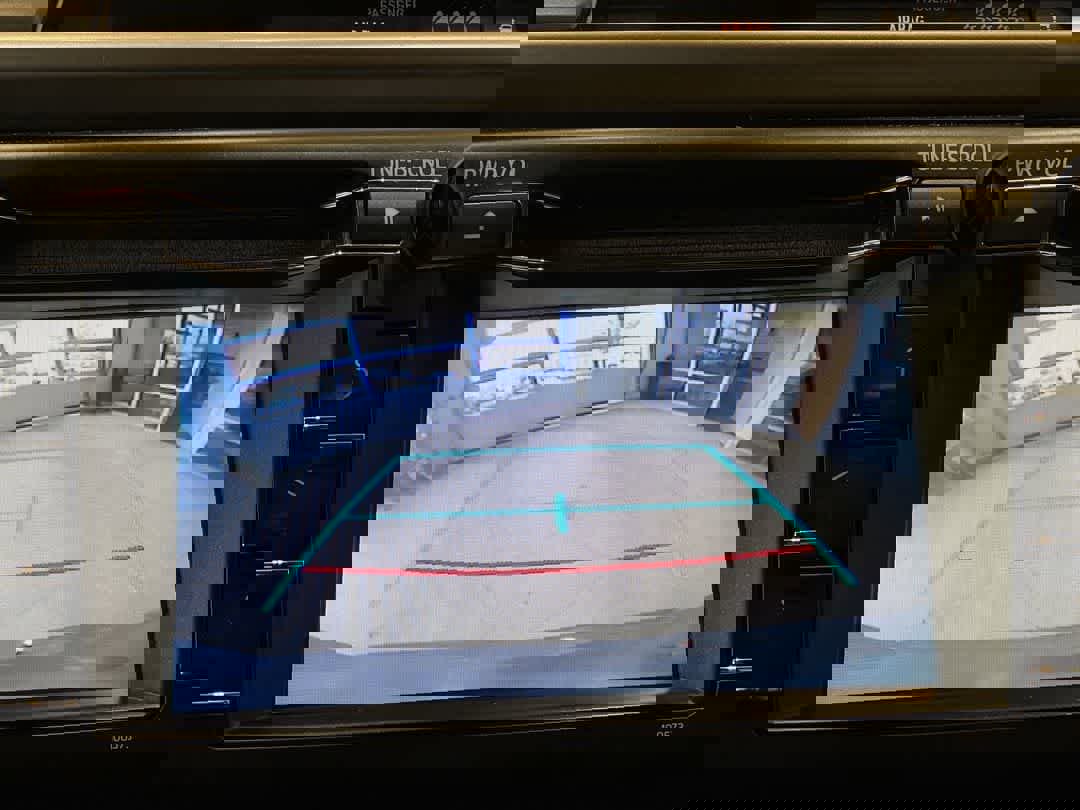 Used 2018 Toyota RAV4 LE w/ All Weather Liner Package image 20