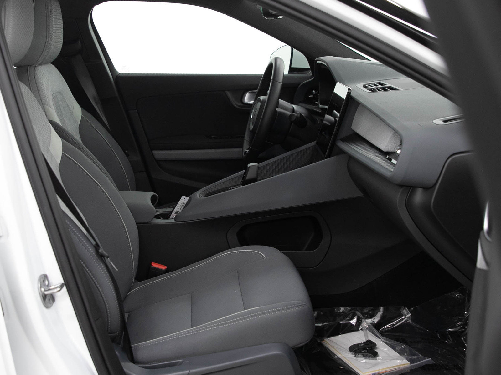 Used 2024 Polestar Polestar 2 AWD/4WD image 12