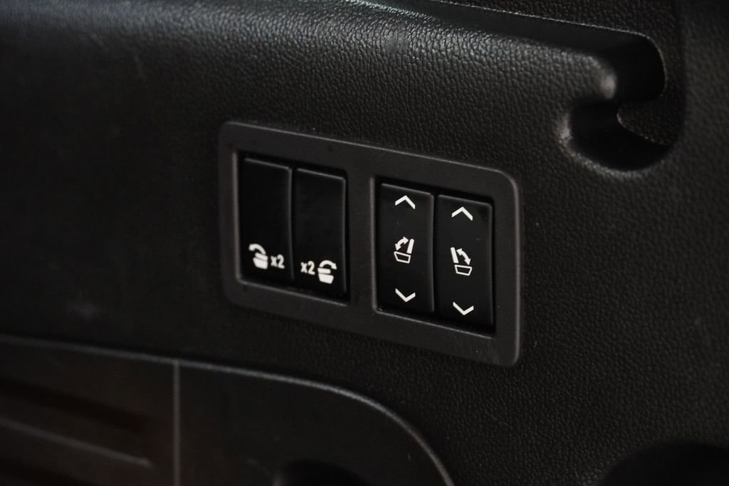 Used 2019 Cadillac Escalade ESV Luxury image 13