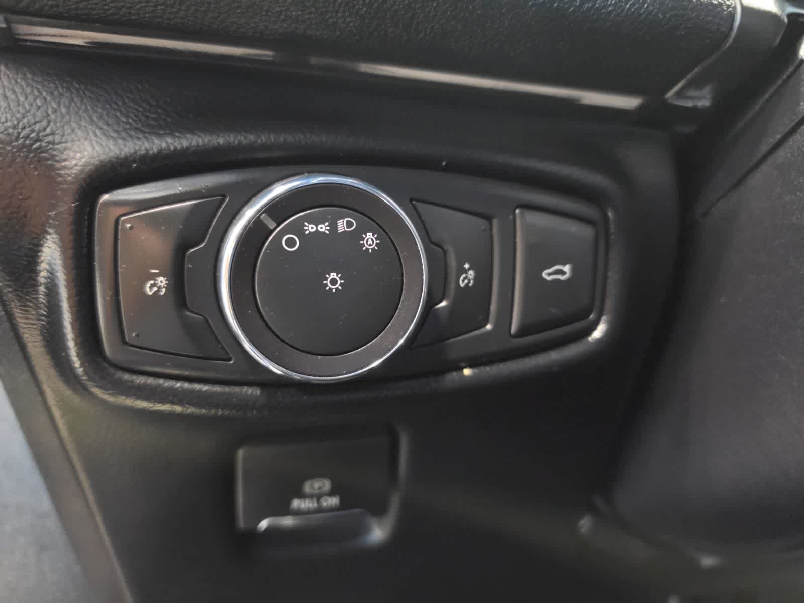 Used 2018 Lincoln MKZ Premiere FWD image 20