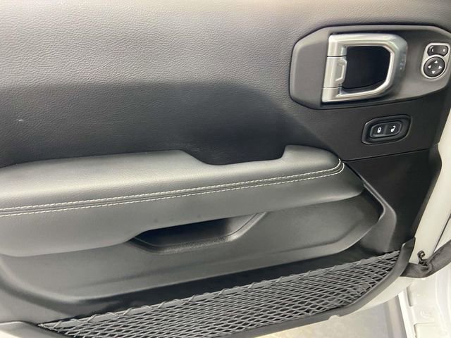 Used 2023 Jeep Wrangler Unlimited Sahara w/ Cold Weather Group image 19