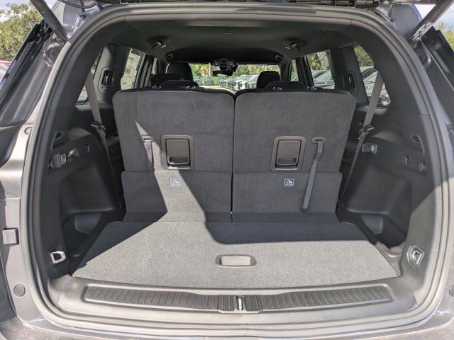 New 2025 Jeep Grand Cherokee L Limited w/ Black Appearance Package image 11