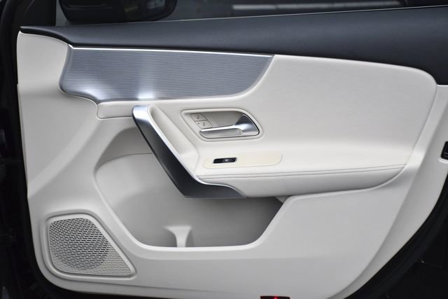 Used 2022 Mercedes-Benz A 220 image 32