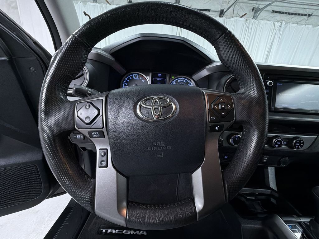 Used 2017 Toyota Tacoma SR5 w/ Tow Package image 23