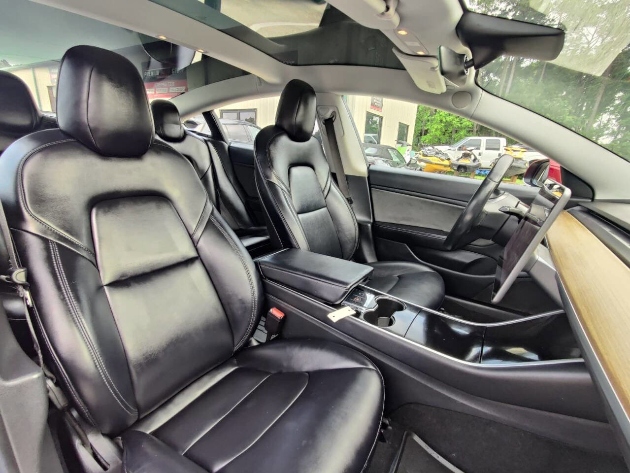 Used 2018 Tesla Model 3 Mid Range RWD image 17