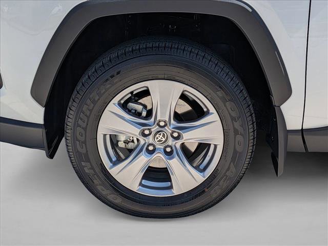 Certified 2025 Toyota RAV4 XLE FWD image 24