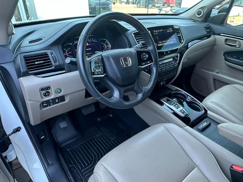 Used 2021 Honda Pilot Touring image 8
