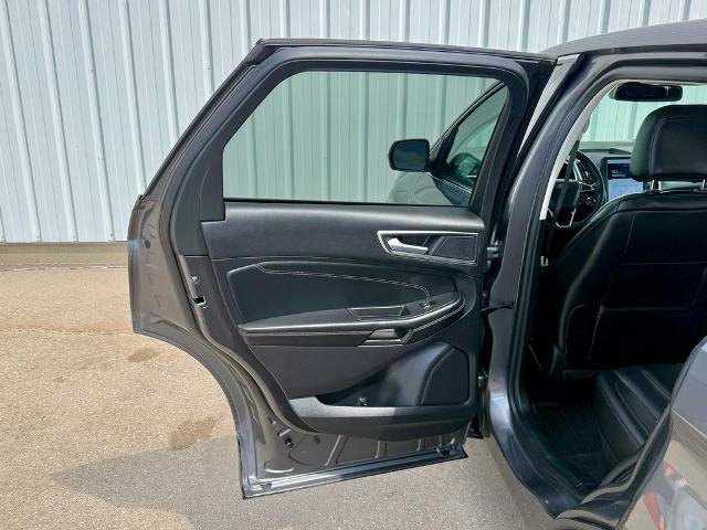 Certified 2021 Ford Edge Titanium AWD/4WD image 15