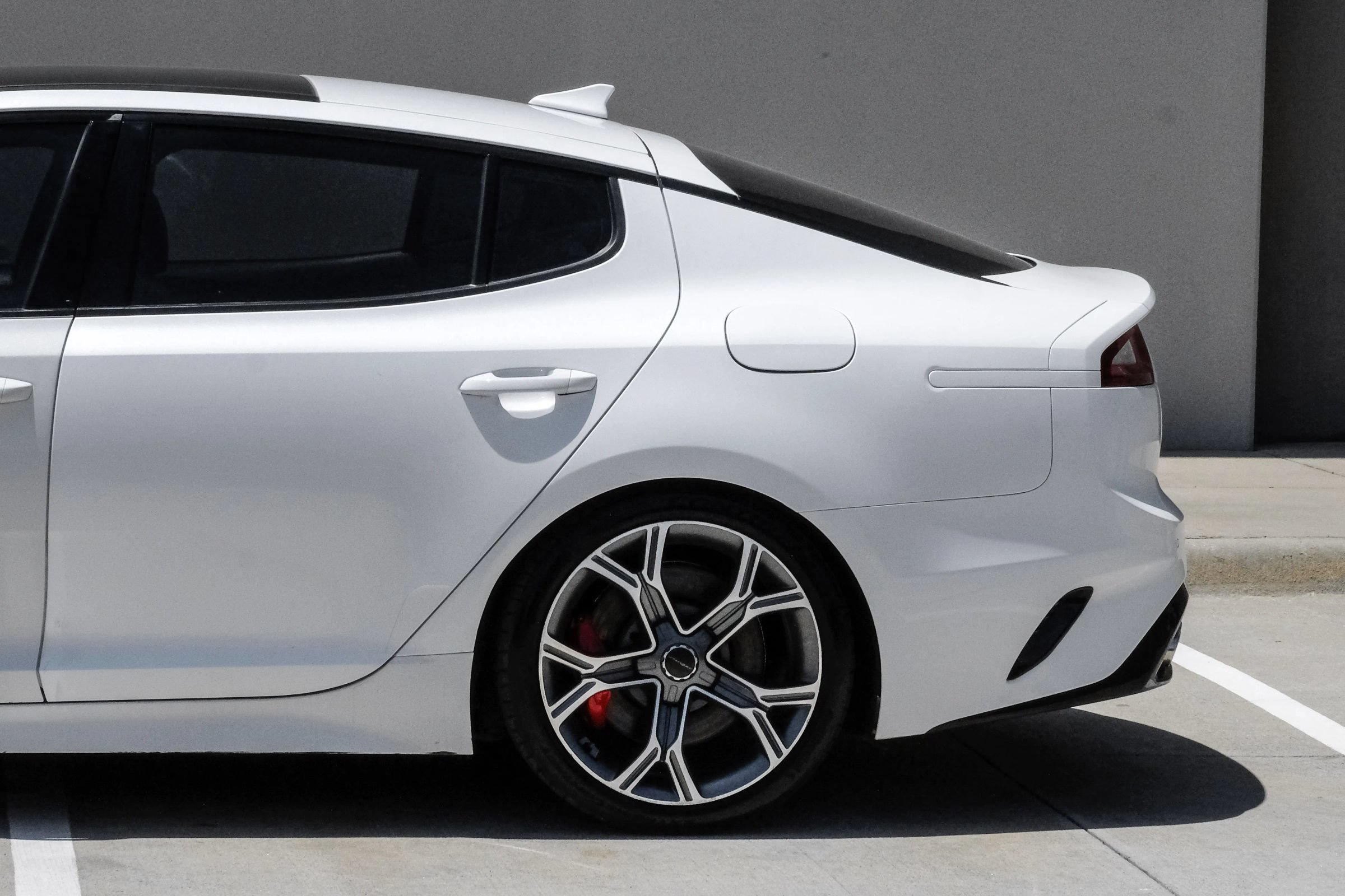 Used 2020 Kia Stinger GT2 AWD/4WD image 12