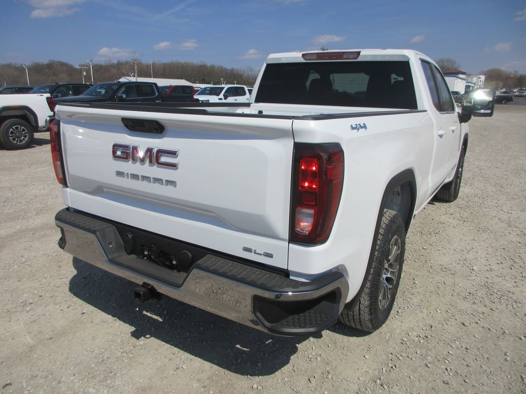 New 2026 GMC Sierra 1500 SLE image 5