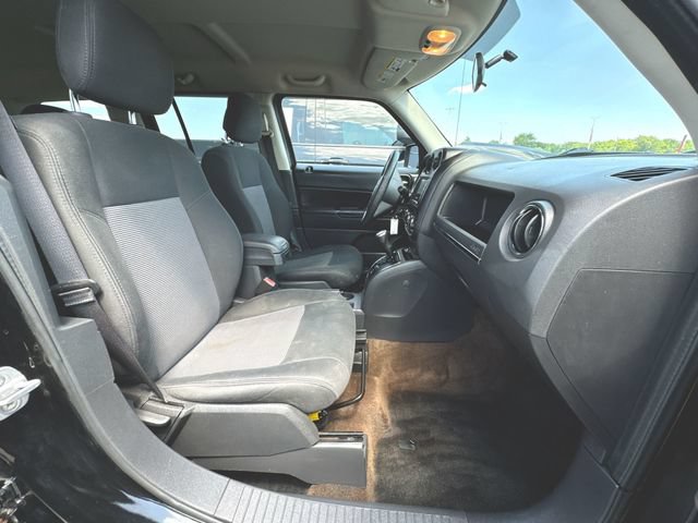 Used 2014 Jeep Patriot Sport AWD/4WD image 25