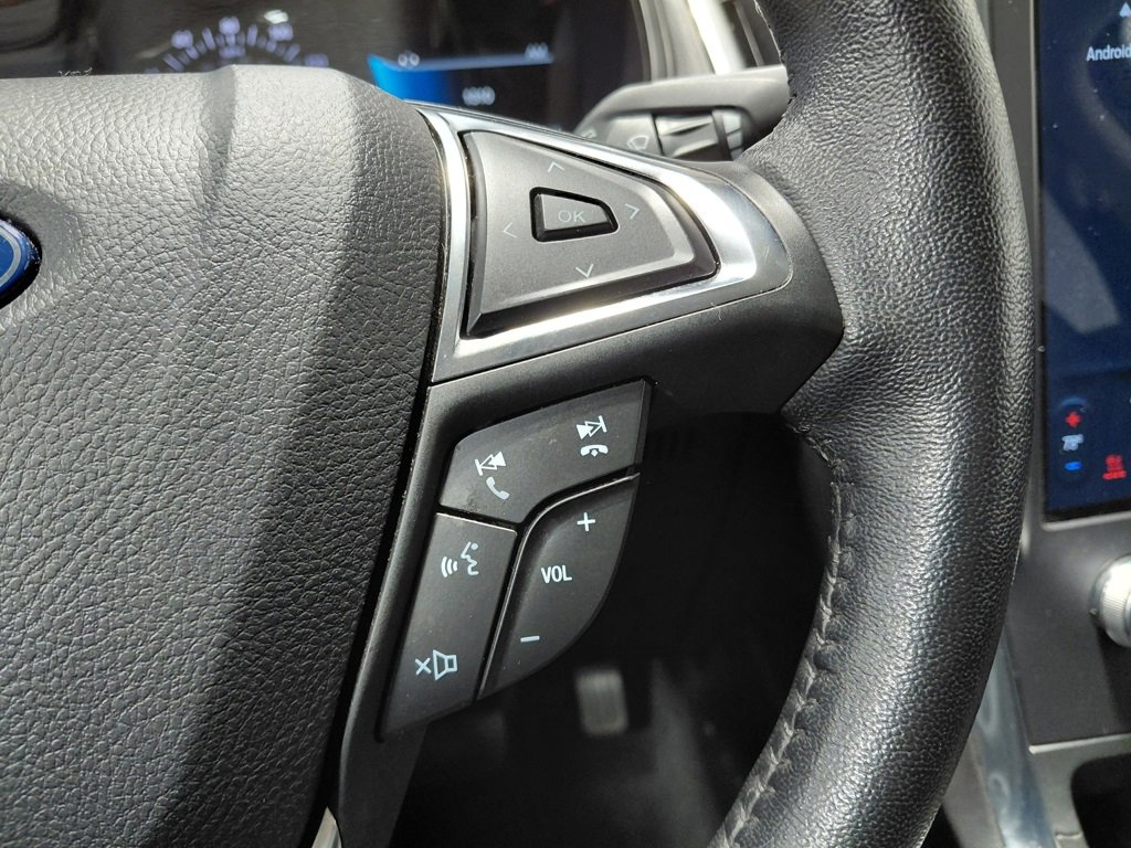 Used 2024 Ford Edge Titanium image 34