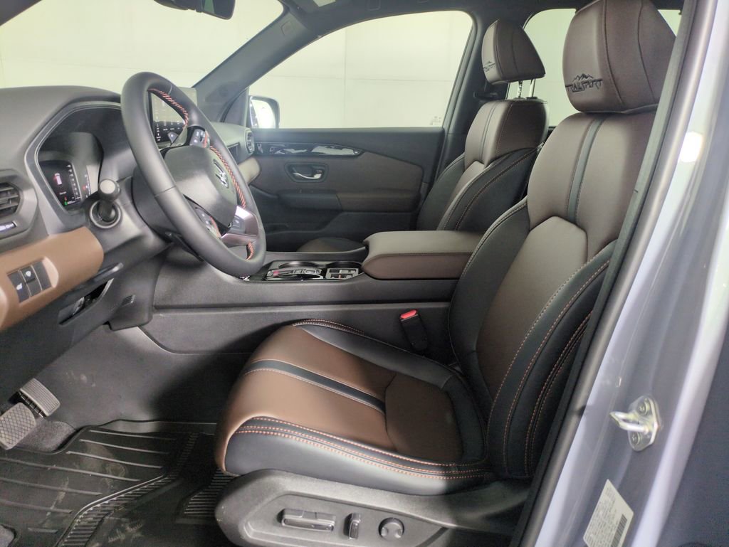 New 2026 Honda Pilot TrailSport image 9