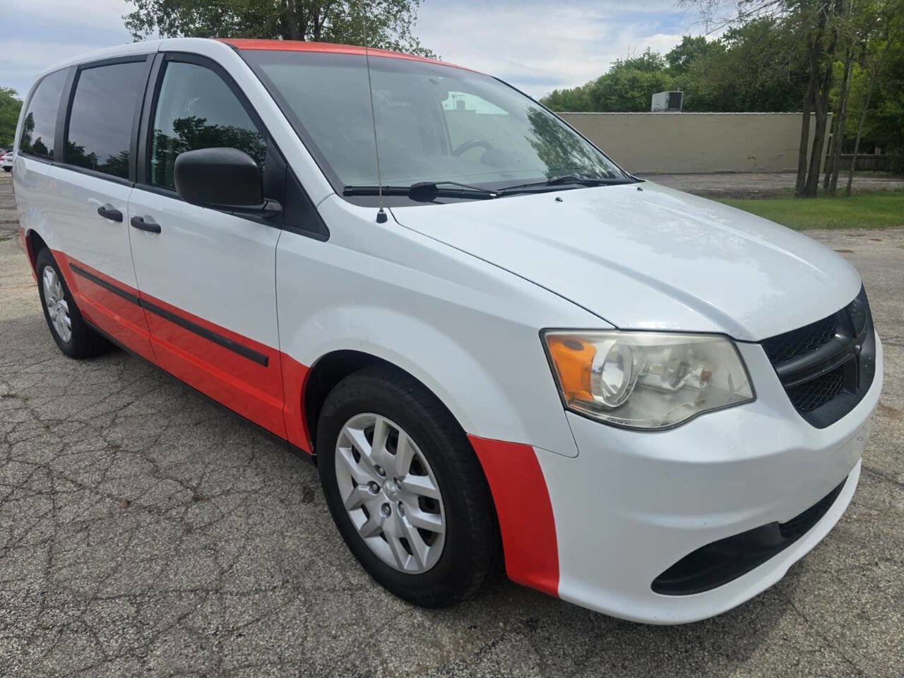 Used 2014 RAM C/V Tradesman w/ UConnect Hands-Free Group FWD image 3