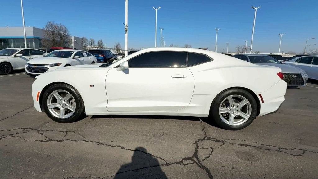 Used 2023 Chevrolet Camaro LT image 5