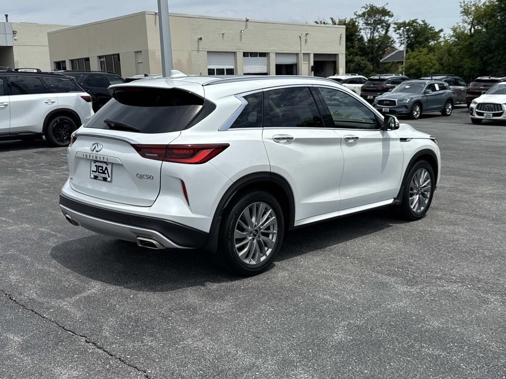 Used 2023 INFINITI QX50 Luxe AWD/4WD image 26