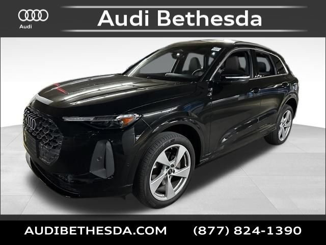 Used 2025 Audi Q5 Premium Plus w/ Premium Plus AWD/4WD image 3