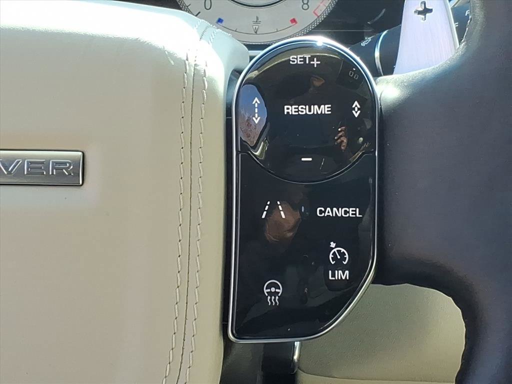 Used 2020 Land Rover Range Rover LWB SV Autobiography image 16