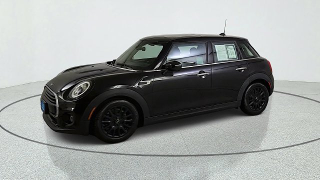 Used 2020 MINI Cooper 4-Door Hardtop FWD image 3