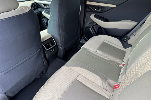 Used 2025 Subaru Outback Premium w/ Popular Package #1 image 9