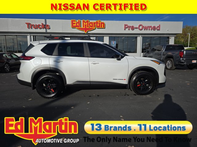 Certified 2025 Nissan Rogue SV image 1