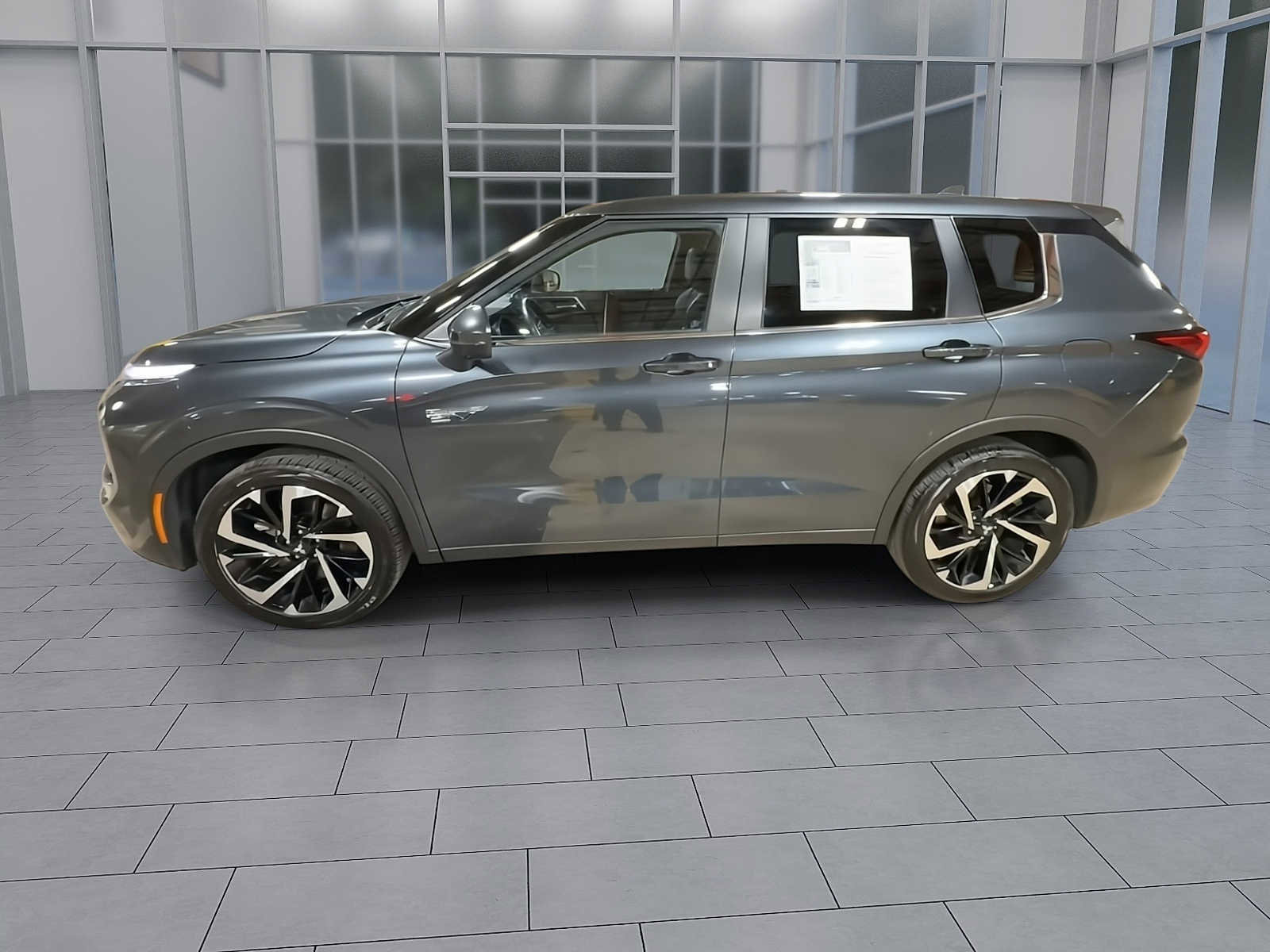 Used 2024 Mitsubishi Outlander Ralliart image 5