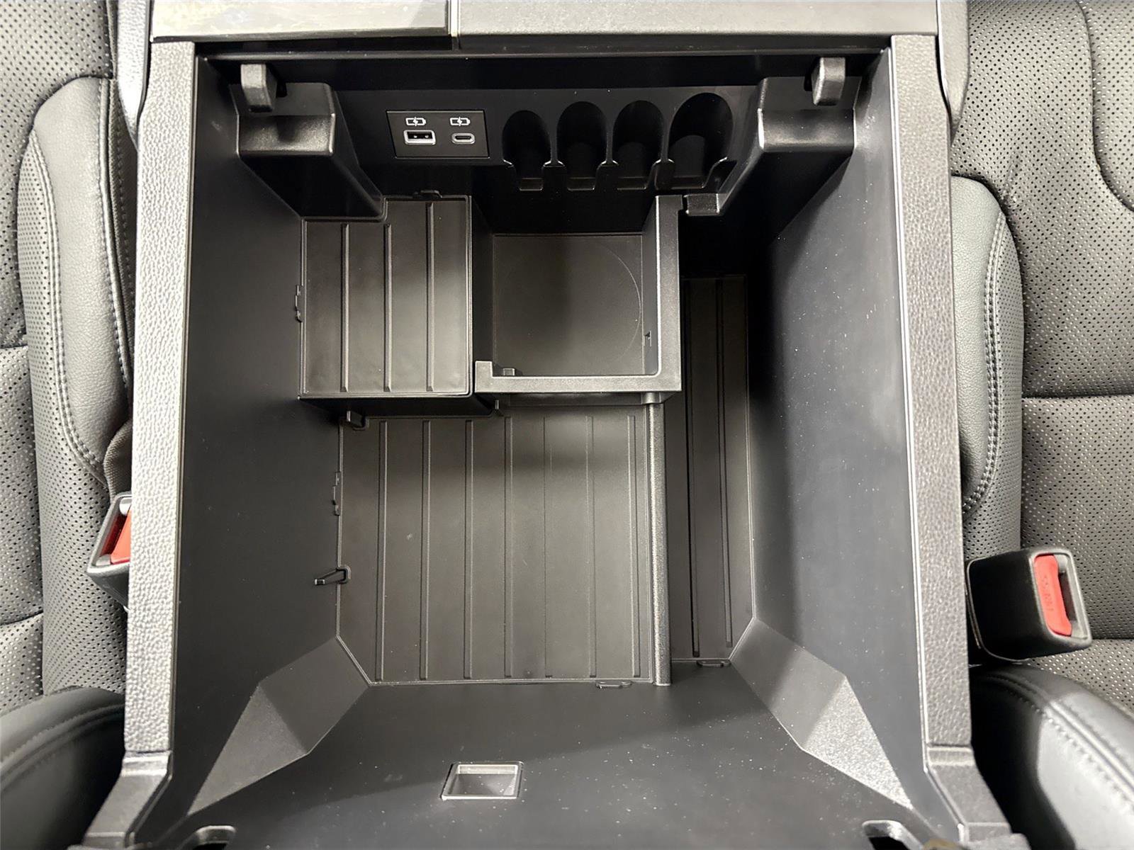 Used 2024 Toyota Tundra SR5 w/ SR5 Premium Package image 32