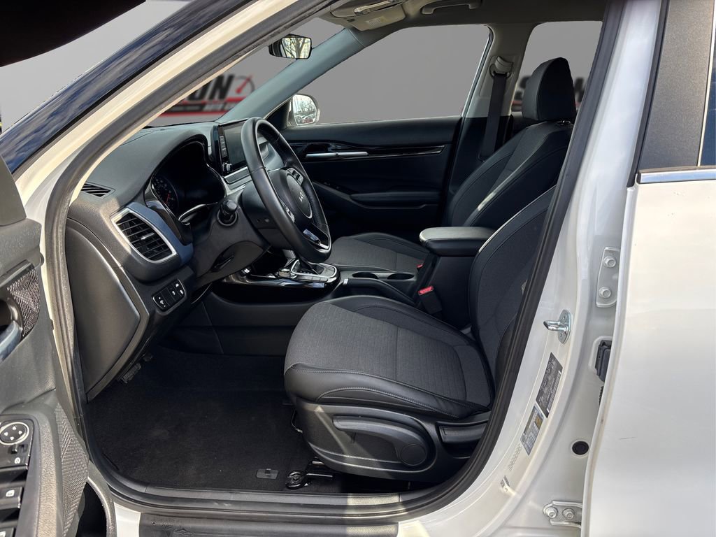Used 2023 Kia Seltos S image 9