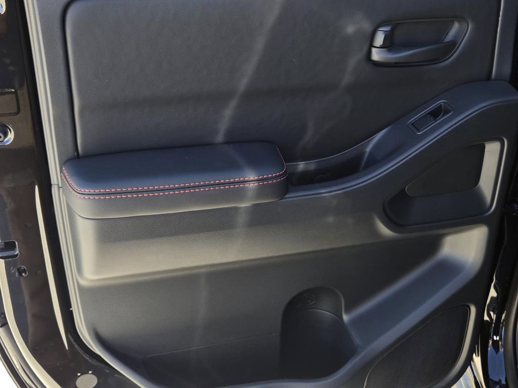 New 2026 Nissan Frontier Pro-X w/ Tow Package image 9