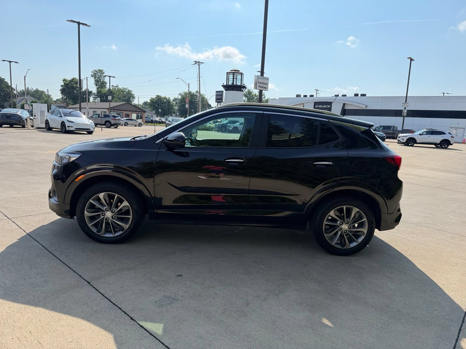 Used 2023 Buick Encore GX Select w/ Sport Touring Package AWD/4WD image 8
