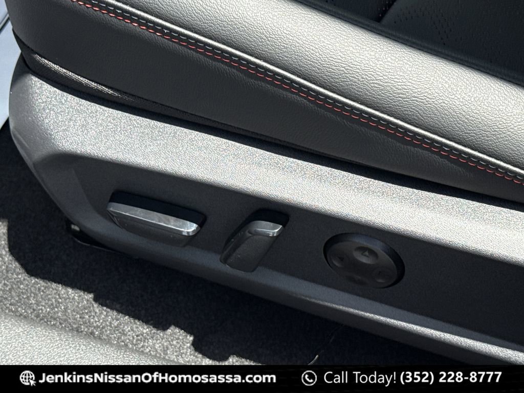 New 2026 Nissan Sentra SR w/ SR Premium Package FWD image 29