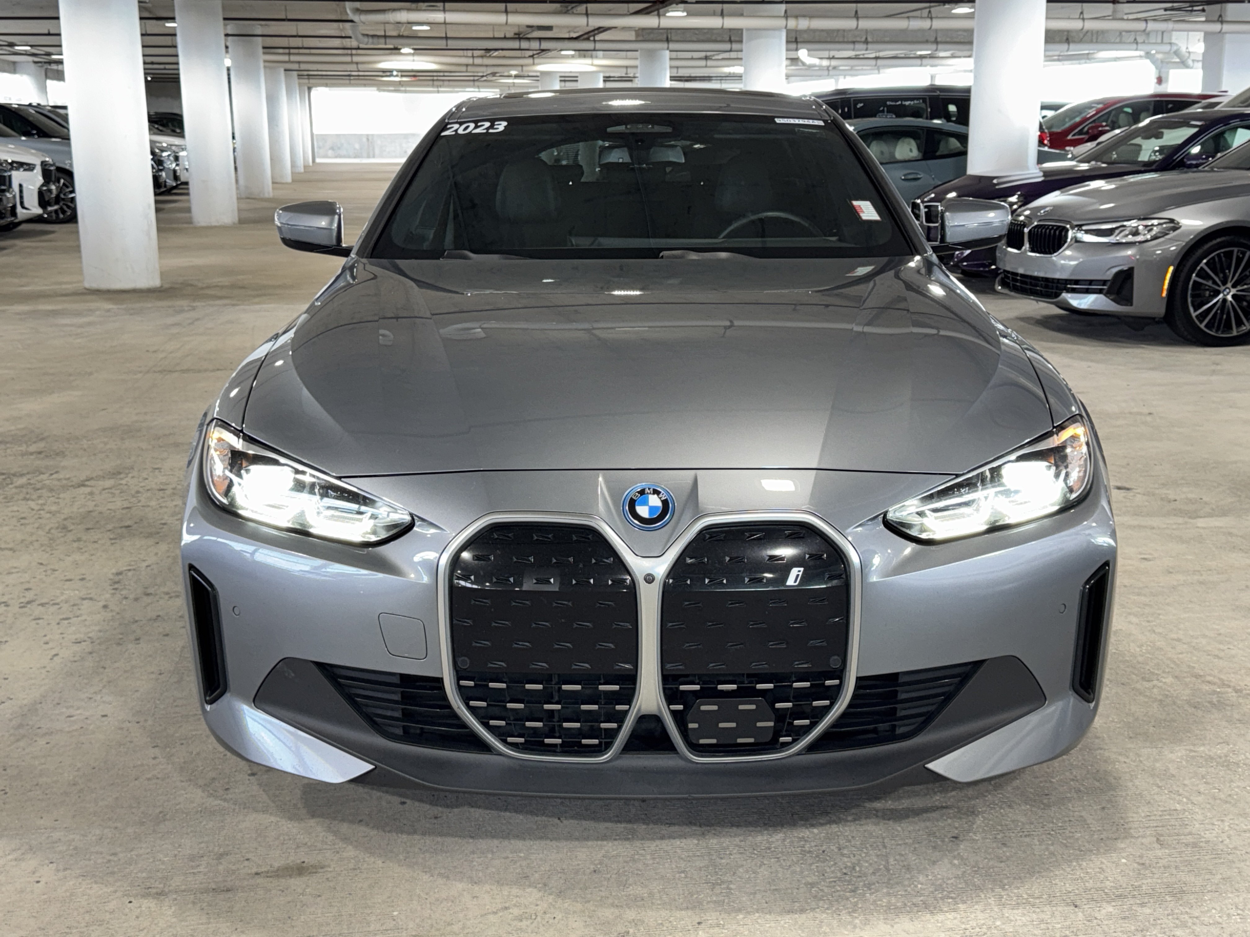 Used 2023 BMW i4 eDrive40 RWD image 3