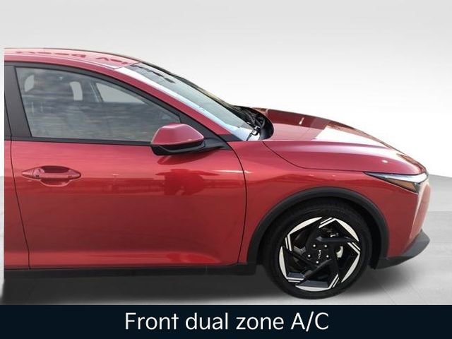 Used 2025 Kia K4 EX image 19