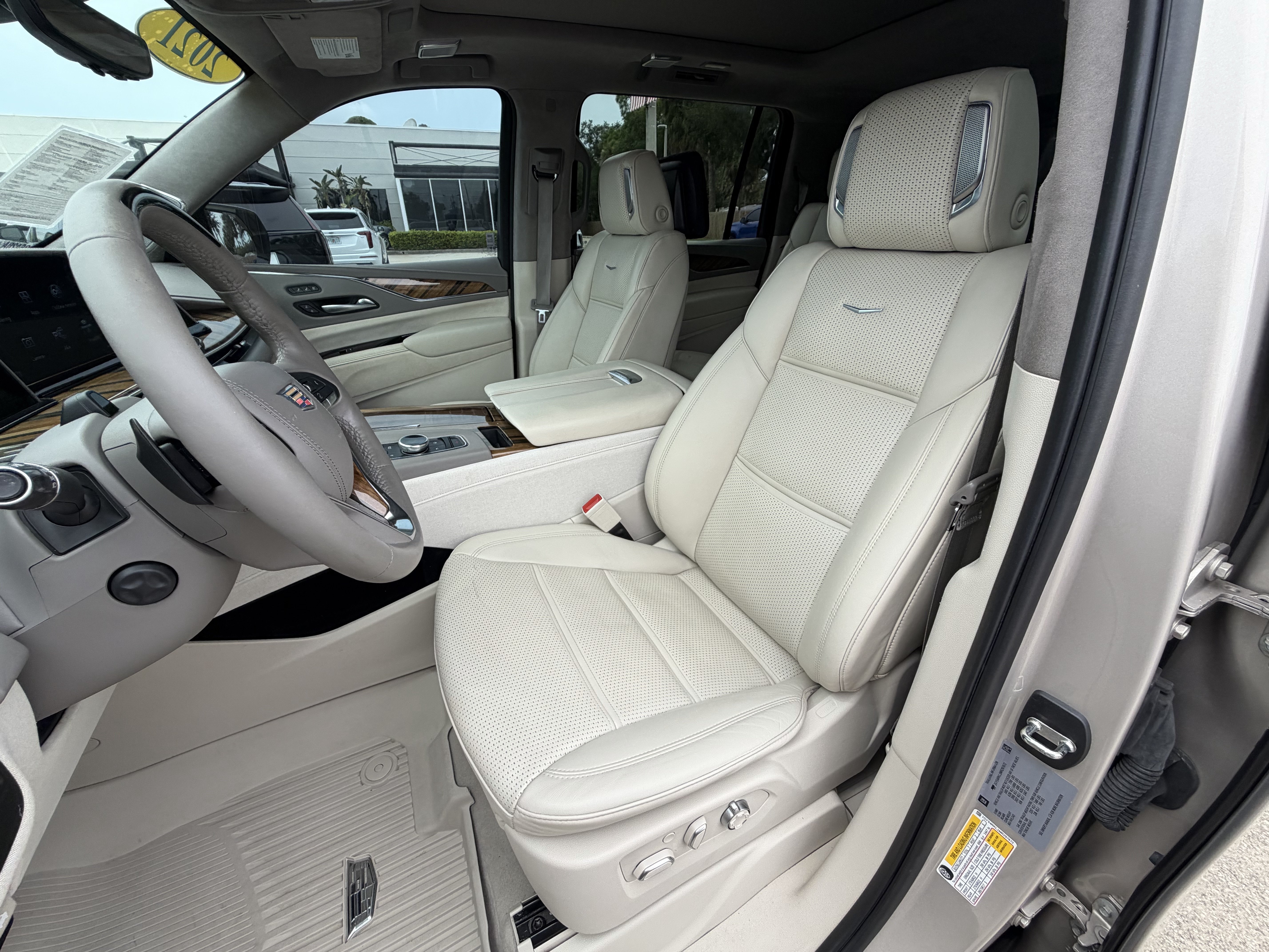 Used 2021 Cadillac Escalade ESV Sport Platinum AWD/4WD image 13