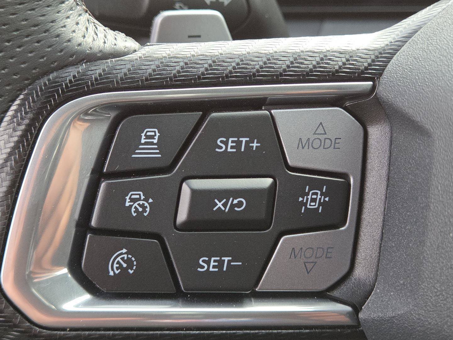 Used 2025 Ford Mustang GT Premium RWD image 28