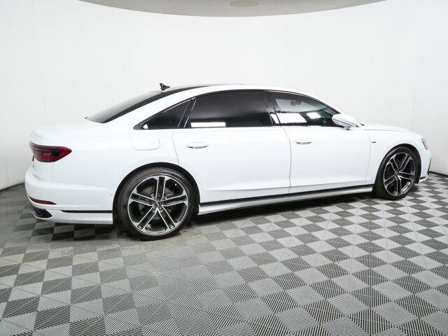 Used 2025 Audi A8 L 3.0T w/ Executive Package AWD/4WD image 2