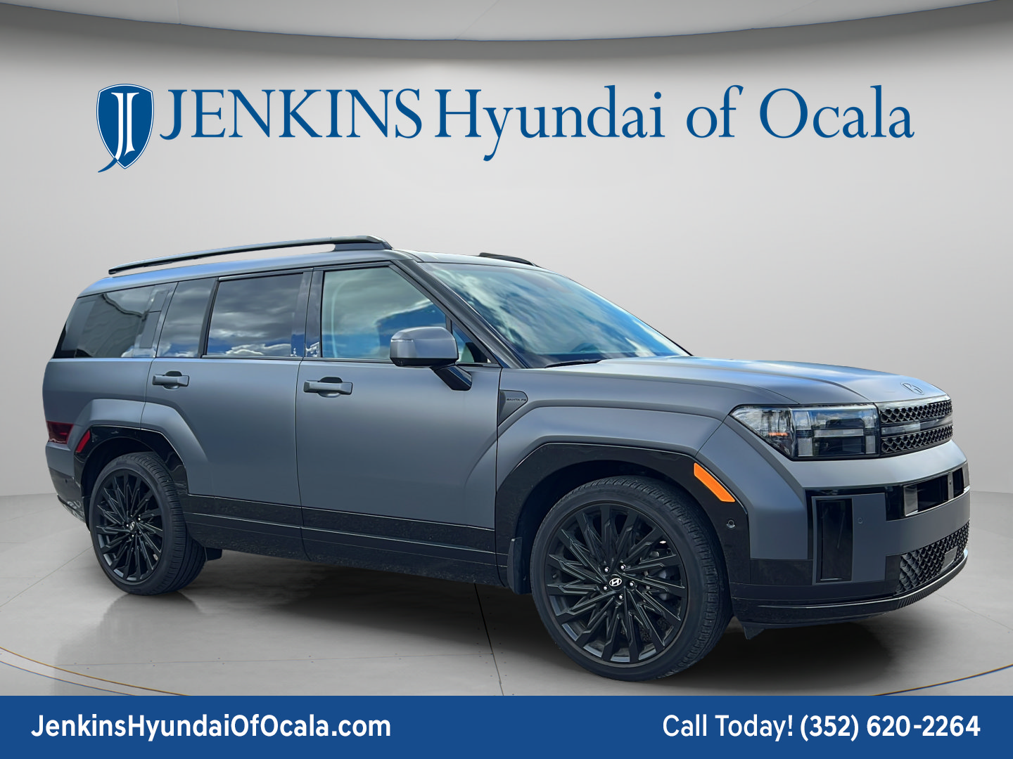 Used 2025 Hyundai Santa Fe Calligraphy FWD image 1