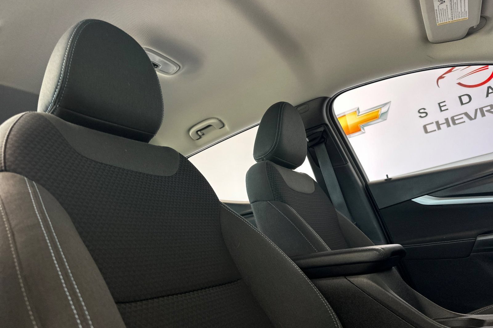 Used 2023 Chevrolet Bolt EUV LT FWD image 20