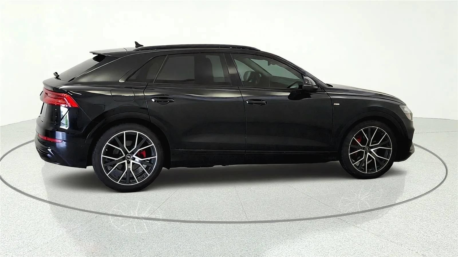 Used 2022 Audi Q8 Prestige AWD/4WD image 7