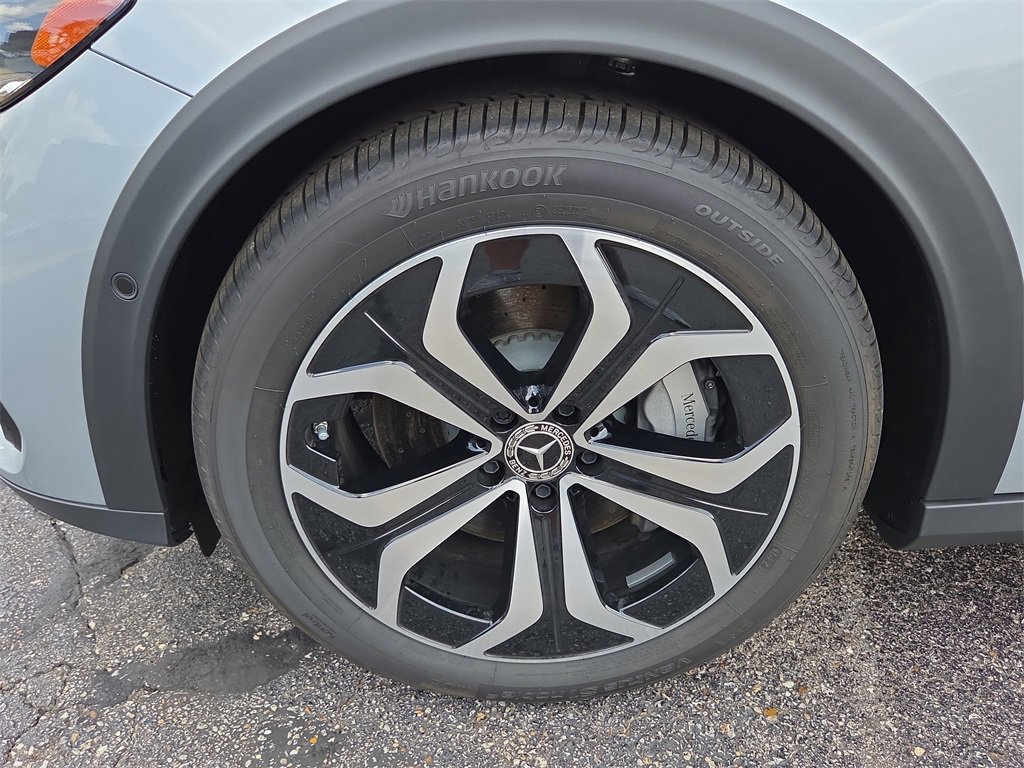 New 2025 Mercedes-Benz E 450 4MATIC All-Terrain Wagon image 9