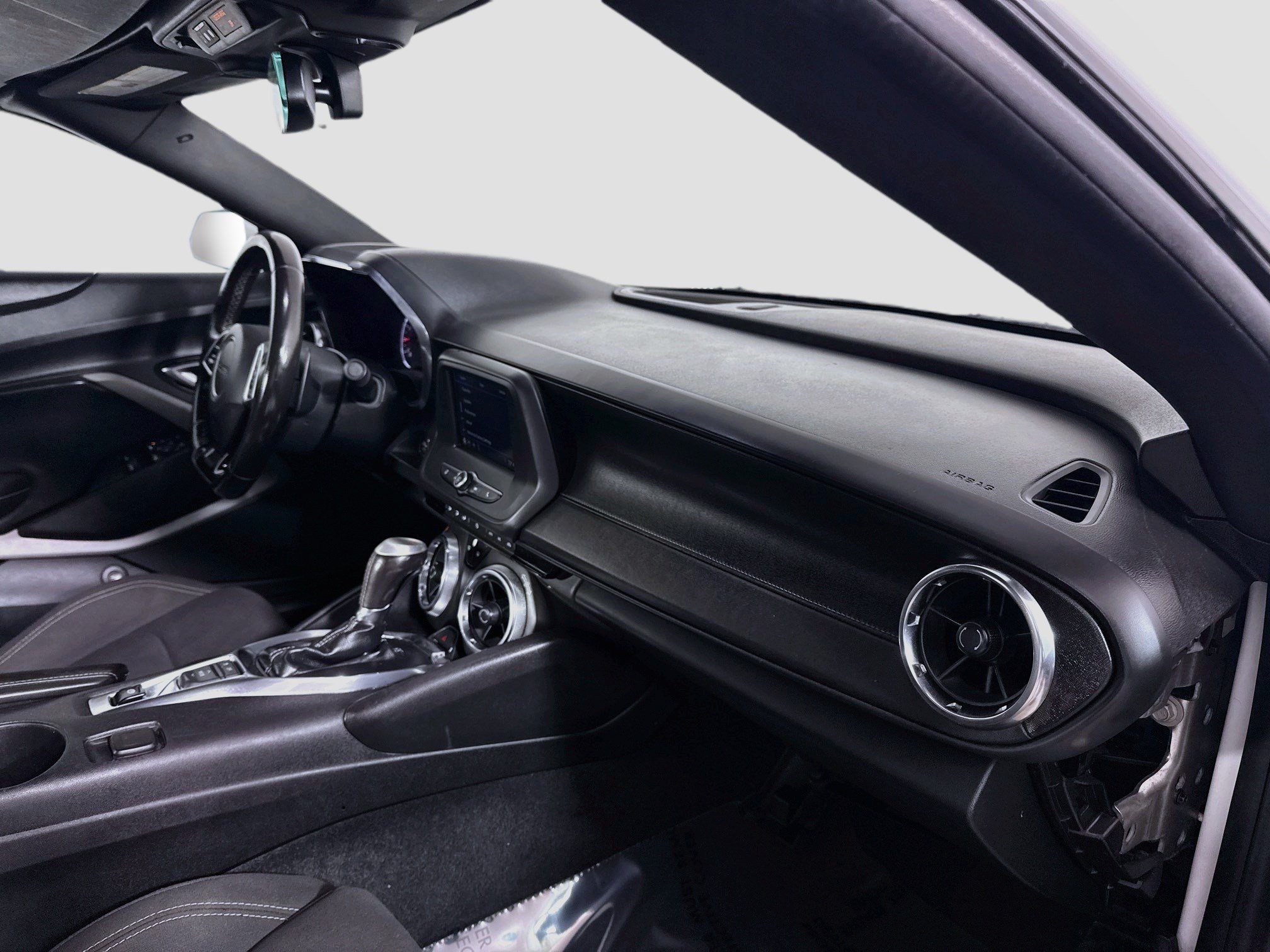 Used 2019 Chevrolet Camaro LT RWD image 28