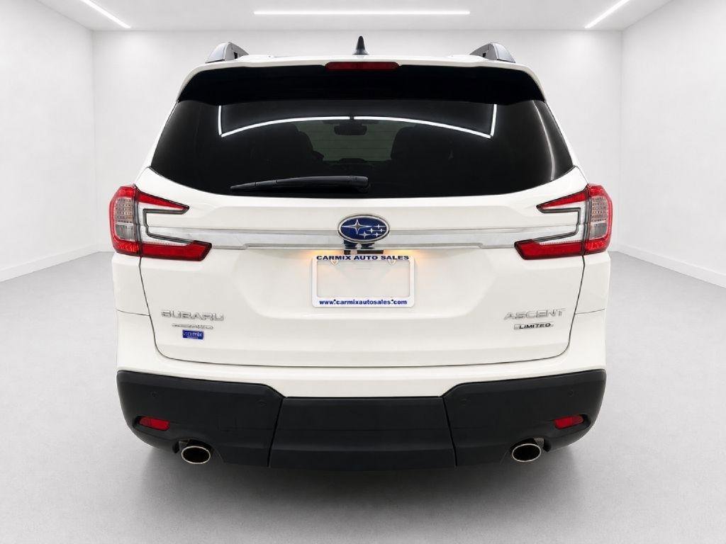 Used 2023 Subaru Ascent Limited w/ Technology Package AWD/4WD image 4