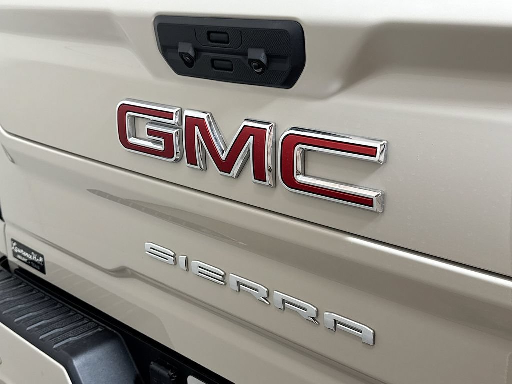 New 2026 GMC Sierra 2500 AT4 w/ Technology Package AWD/4WD image 18