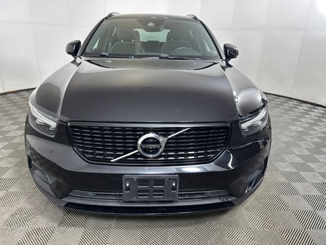 Used 2020 Volvo XC40 T5 R-Design w/ Protection Package Premier image 8