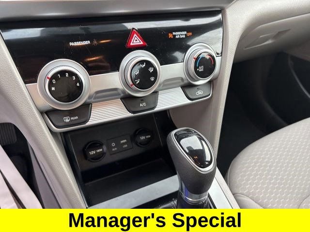 Used 2019 Hyundai Elantra SE image 23