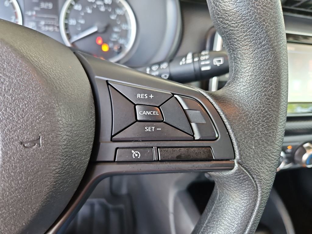 Used 2024 Nissan Kicks S image 12